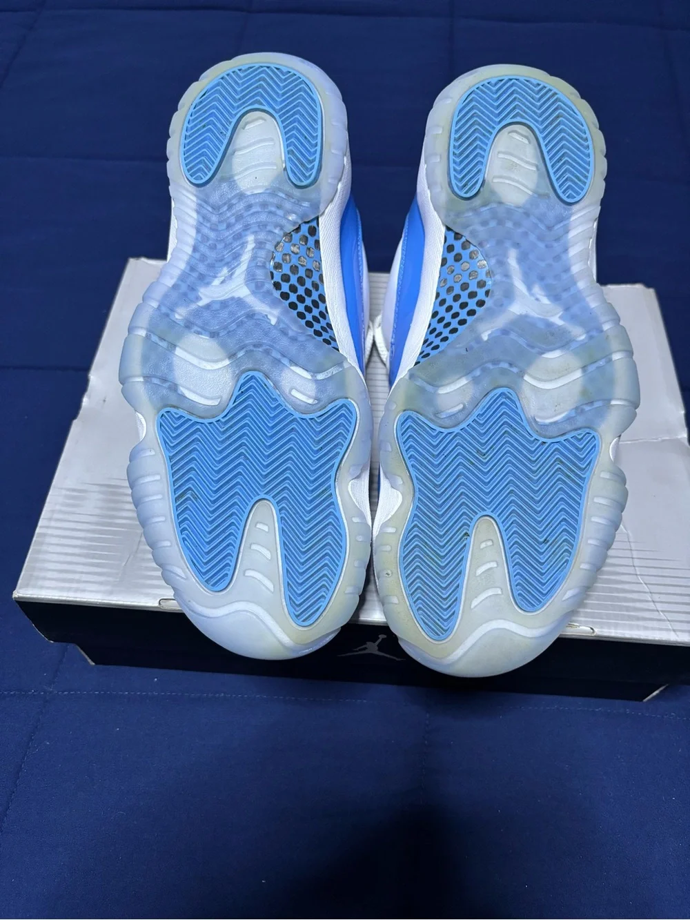 Jordan 11 Retro Low UNC 2026 Size 9